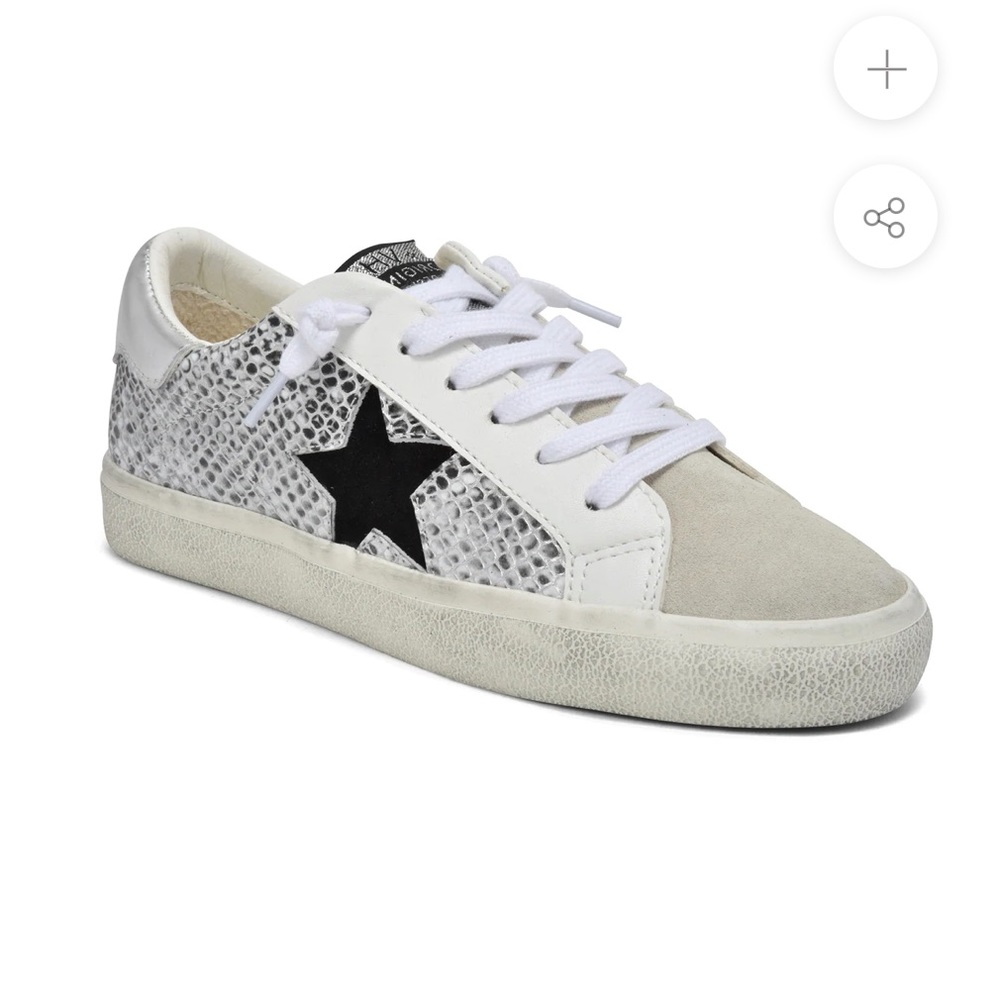 Vintage Havana black star sneakers- worn once